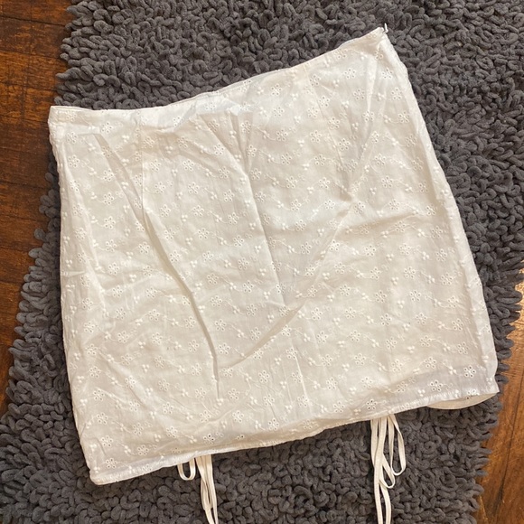 White eyelet ruched skirt - Picture 7 of 7